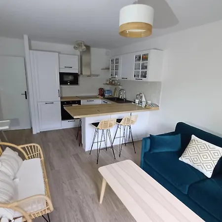 Apartment Charming Quiet Flat In