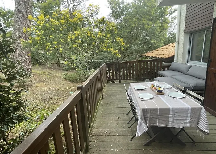 アパート Charming Quiet Flat In