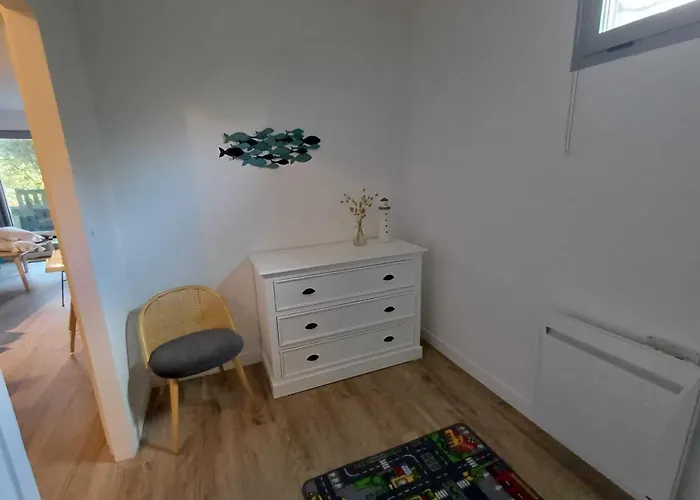 Charming Quiet Flat In アパート アルカション