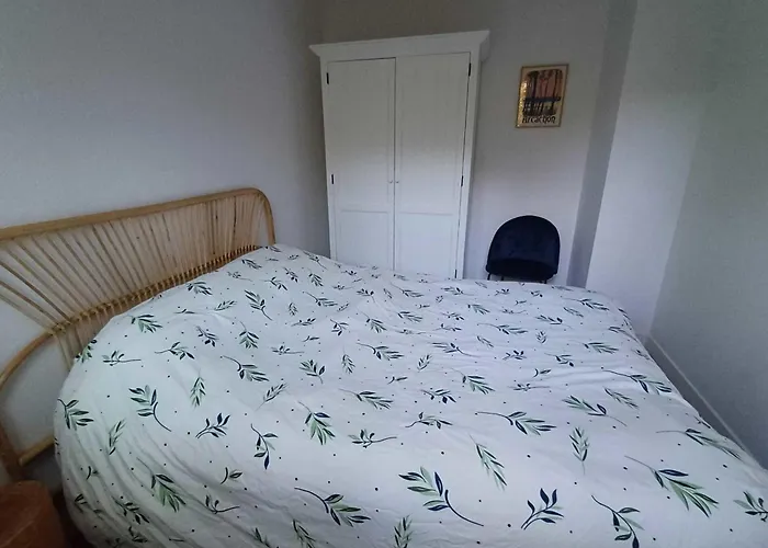 Charming Quiet Flat In * アルカション