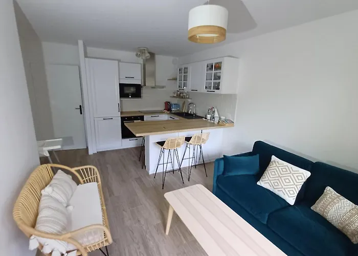 アパート Charming Quiet Flat In