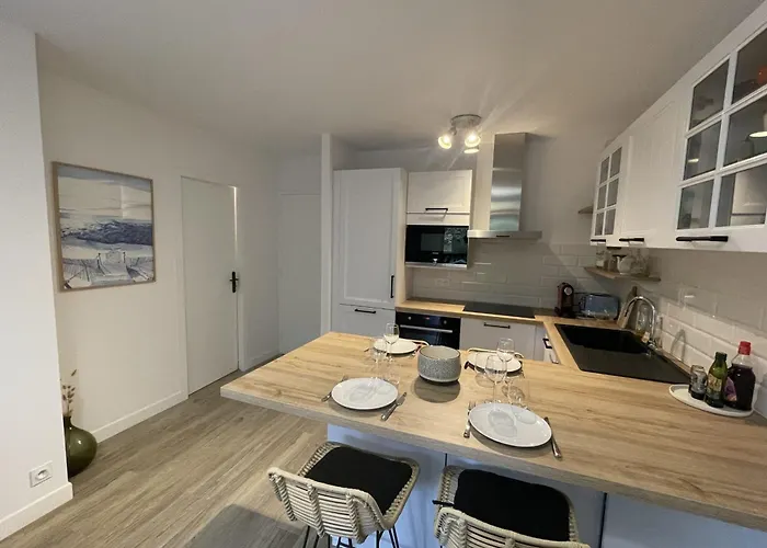 Charming Quiet Flat In アパート *